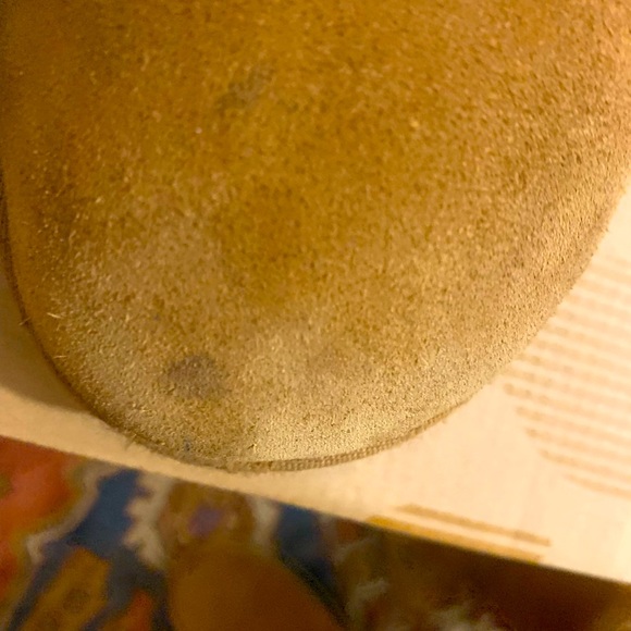 Like new Koolaburra By Ugg Boots, Size 8 - Picture 8 of 9